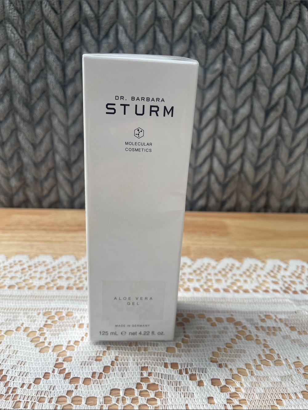 Dr. Barbara Sturm White Aloe Vera Gel — White Packaging